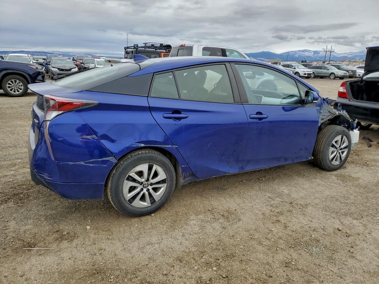 2017 TOYOTA PRIUS photo 5