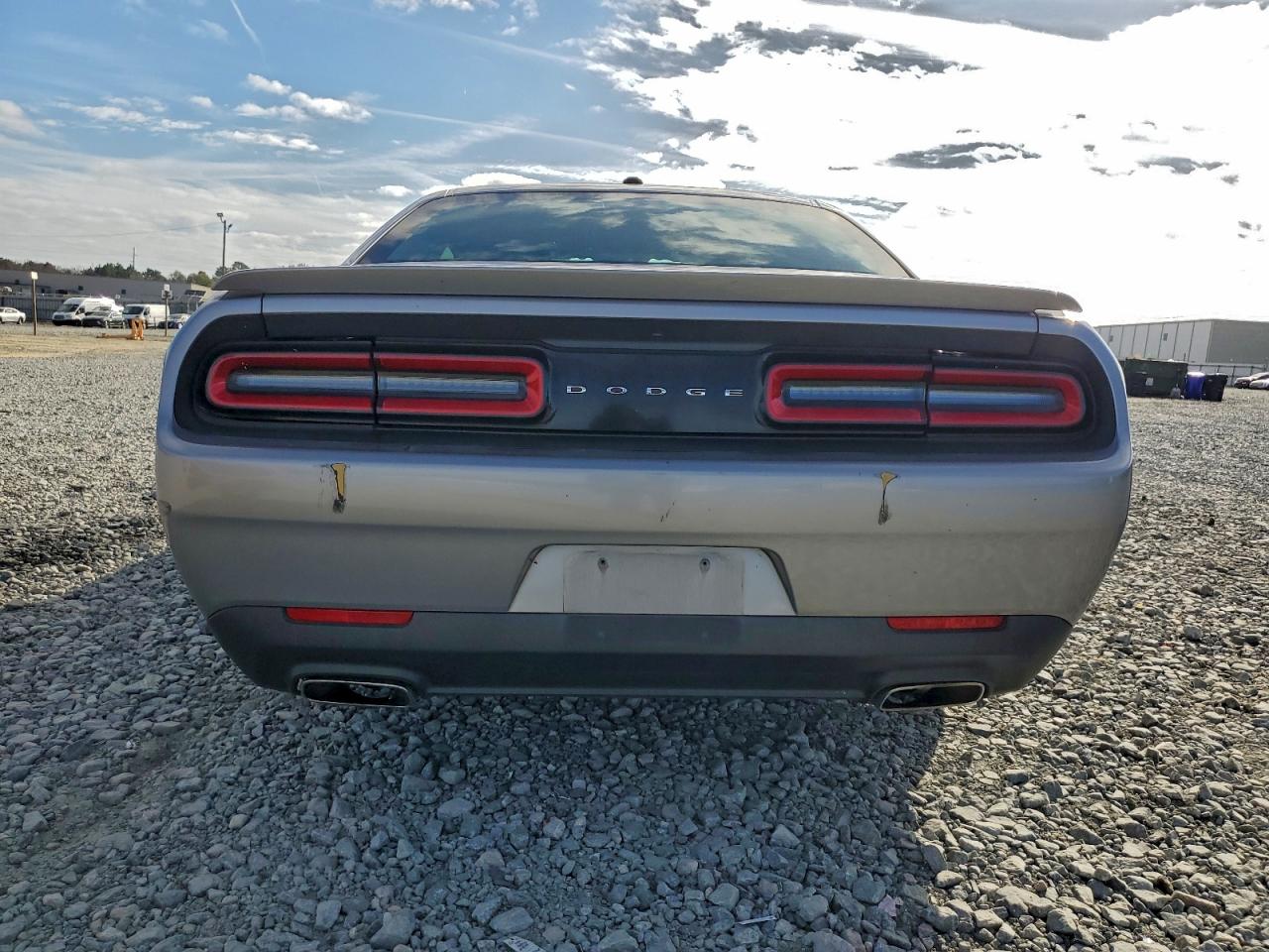 2016 DODGE CHALLENGER SXT photo 16