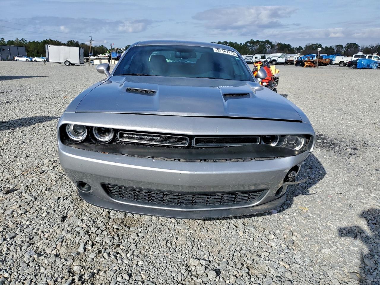 2016 DODGE CHALLENGER SXT photo 13