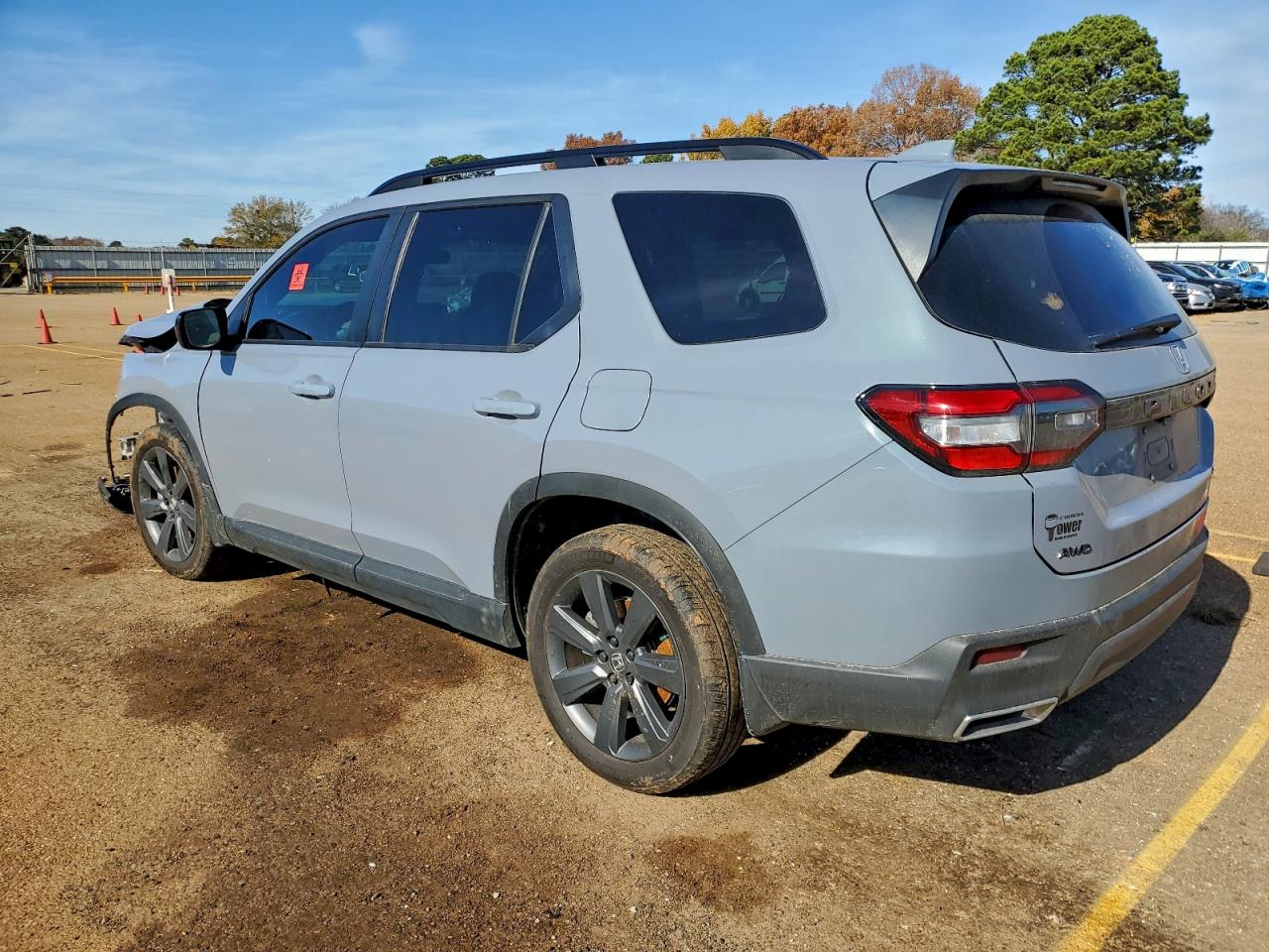 2025 HONDA PILOT SPORT photo 2