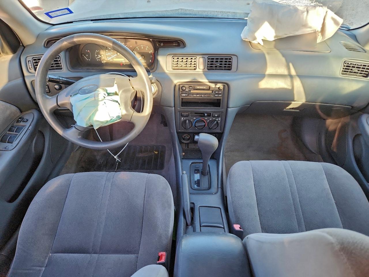 1999 TOYOTA CAMRY CE photo 15