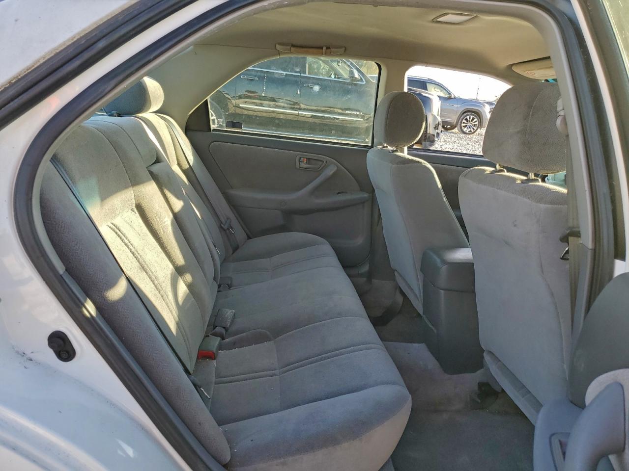 1999 TOYOTA CAMRY CE photo 19