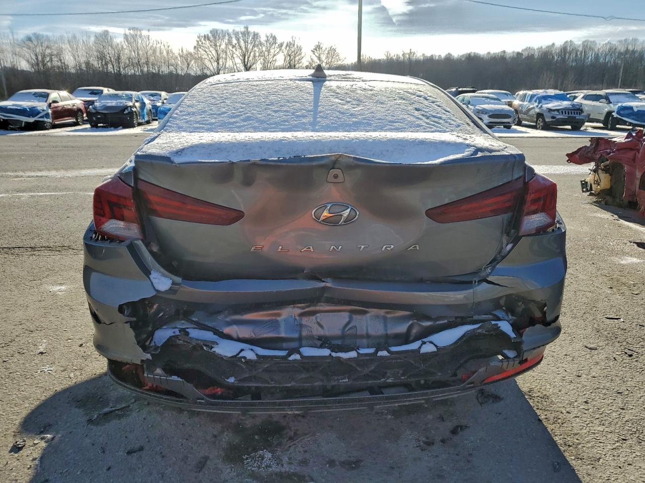 2019 HYUNDAI ELANTRA SEL photo 11