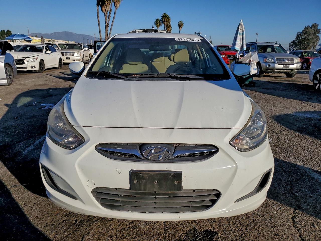 2012 HYUNDAI ACCENT GLS photo 5