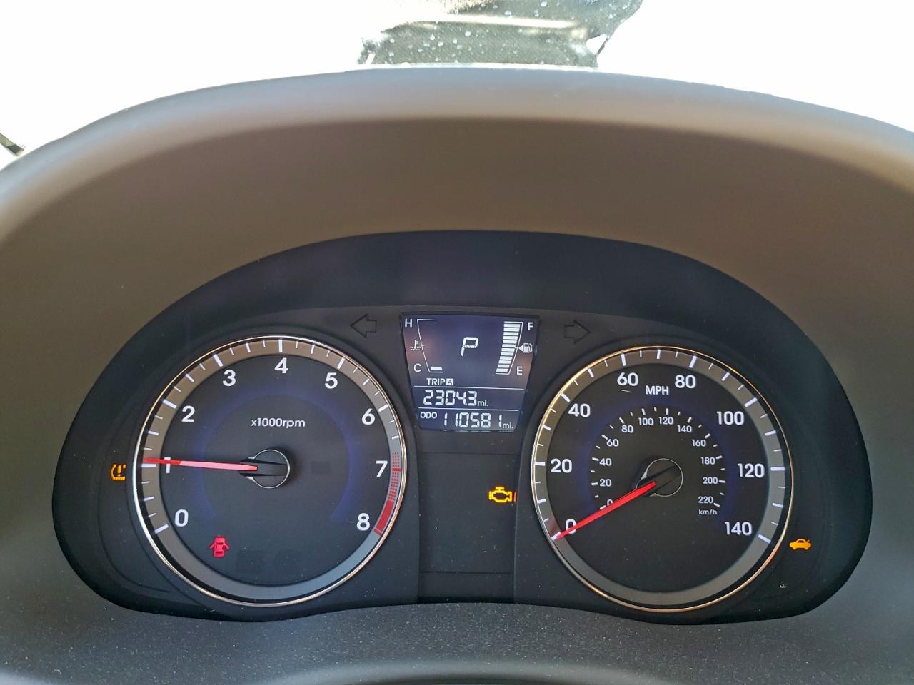 2012 HYUNDAI ACCENT GLS photo 9