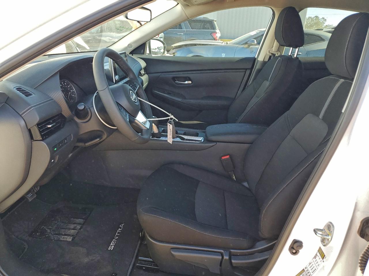 2025 NISSAN SENTRA SV photo 19