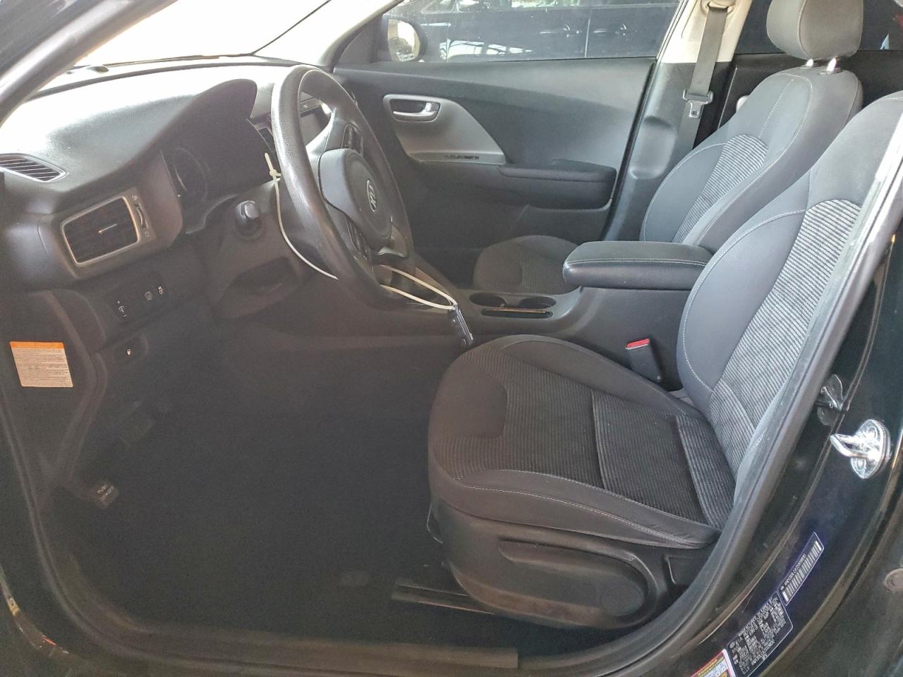 2018 KIA NIRO FE photo 13