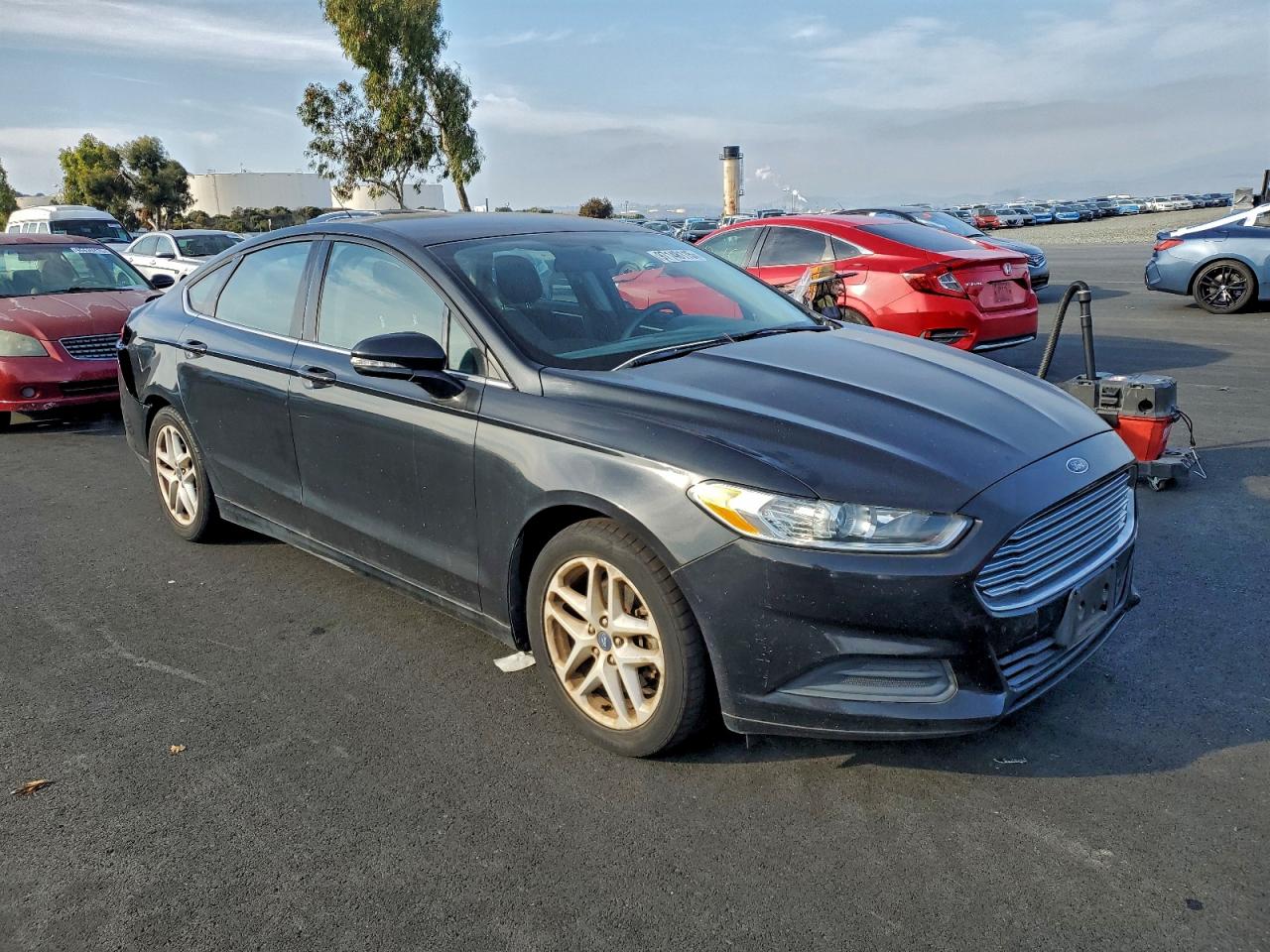 2014 FORD FUSION SE photo 4