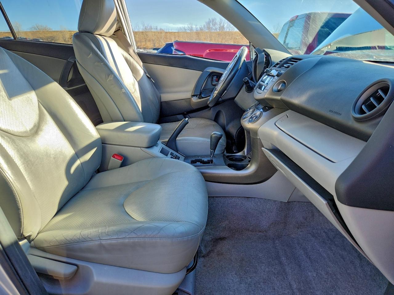 2010 TOYOTA RAV4 LIMITED photo 7