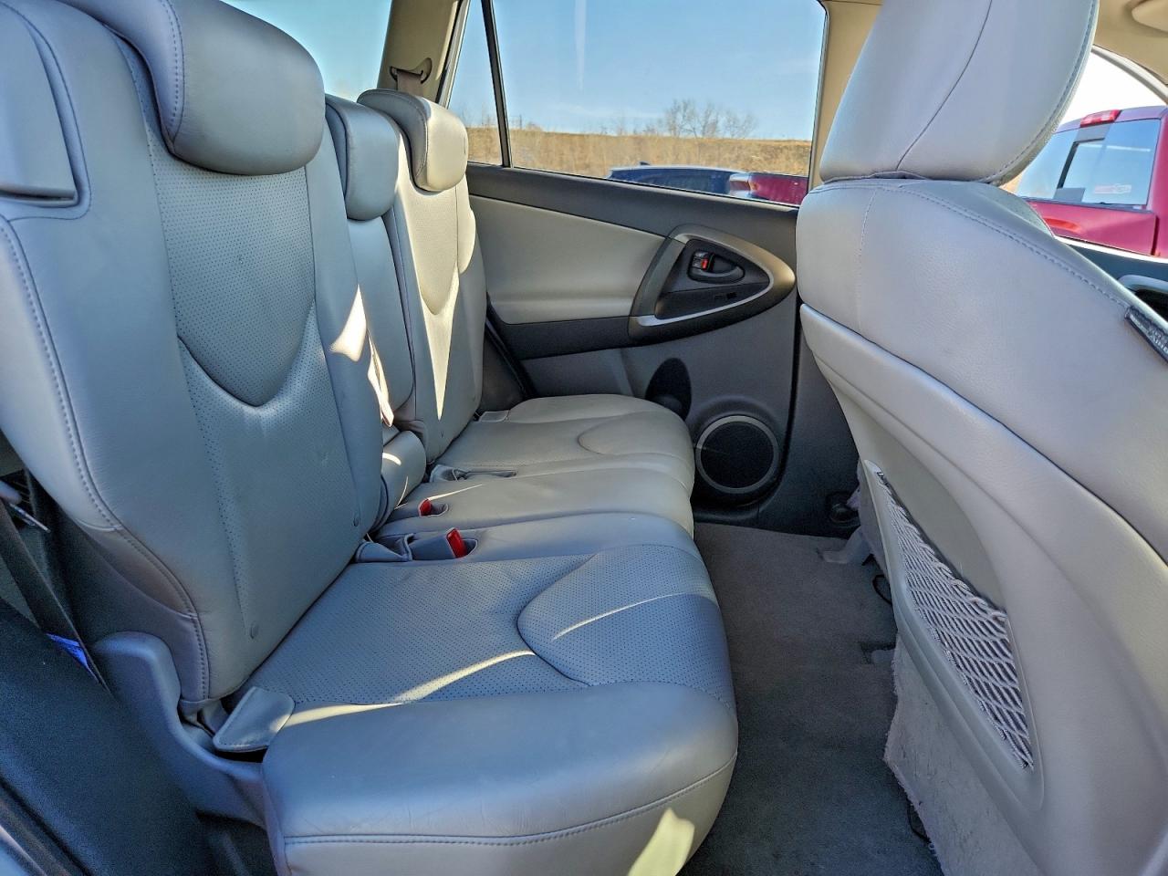 2010 TOYOTA RAV4 LIMITED photo 11