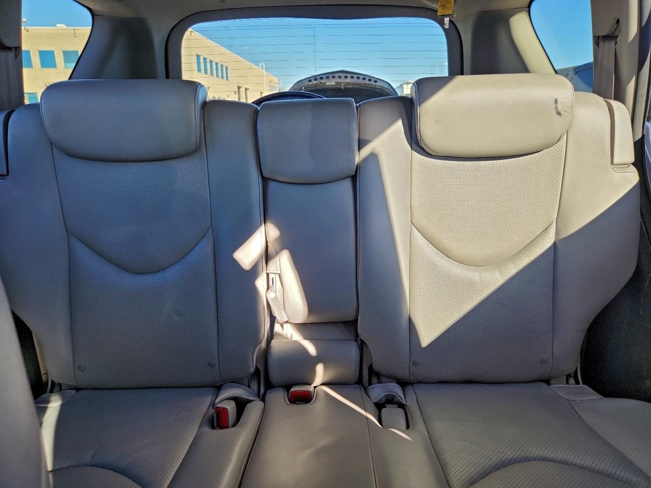 2010 TOYOTA RAV4 LIMITED photo 10