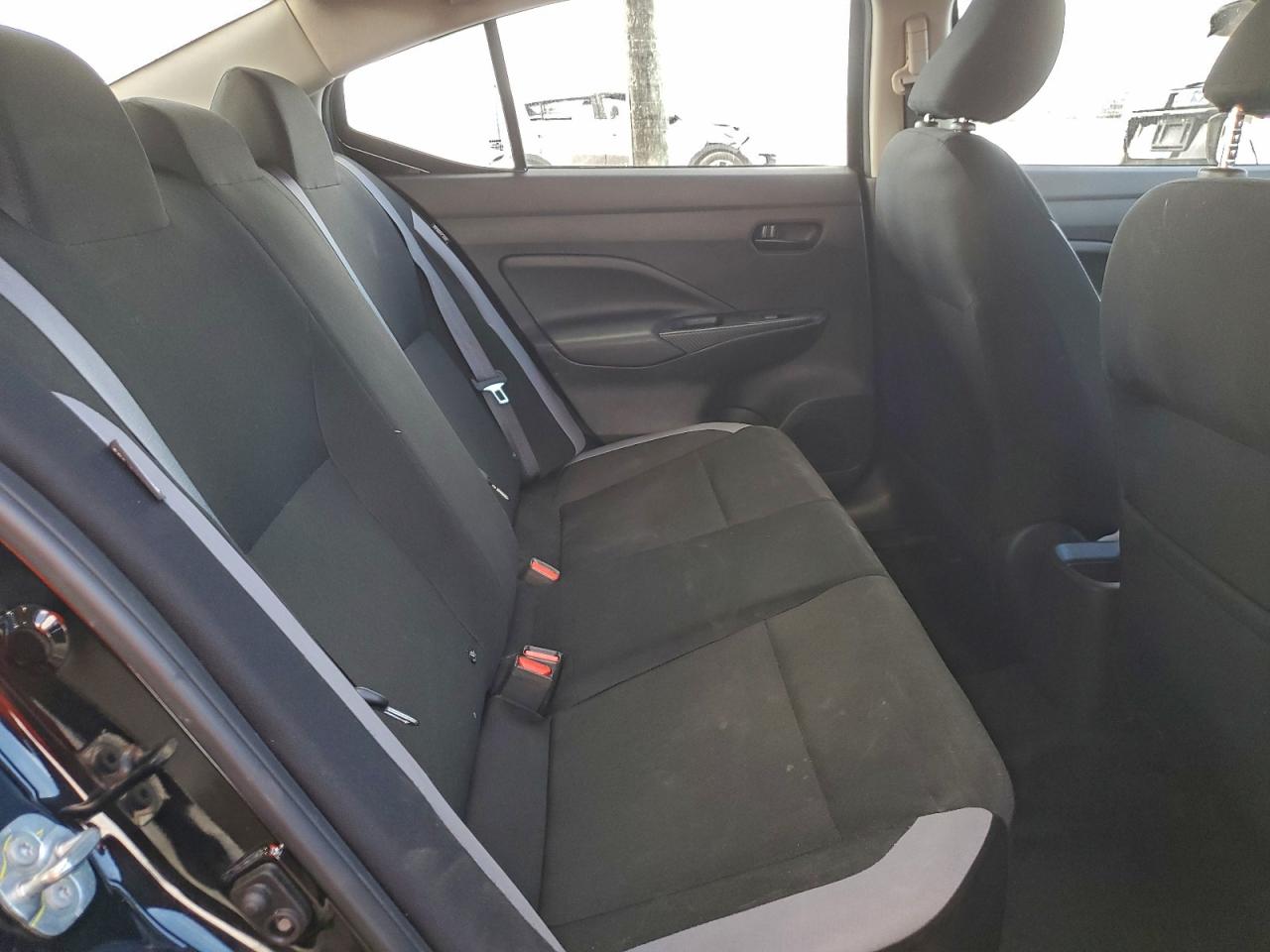 2025 NISSAN VERSA S photo 19