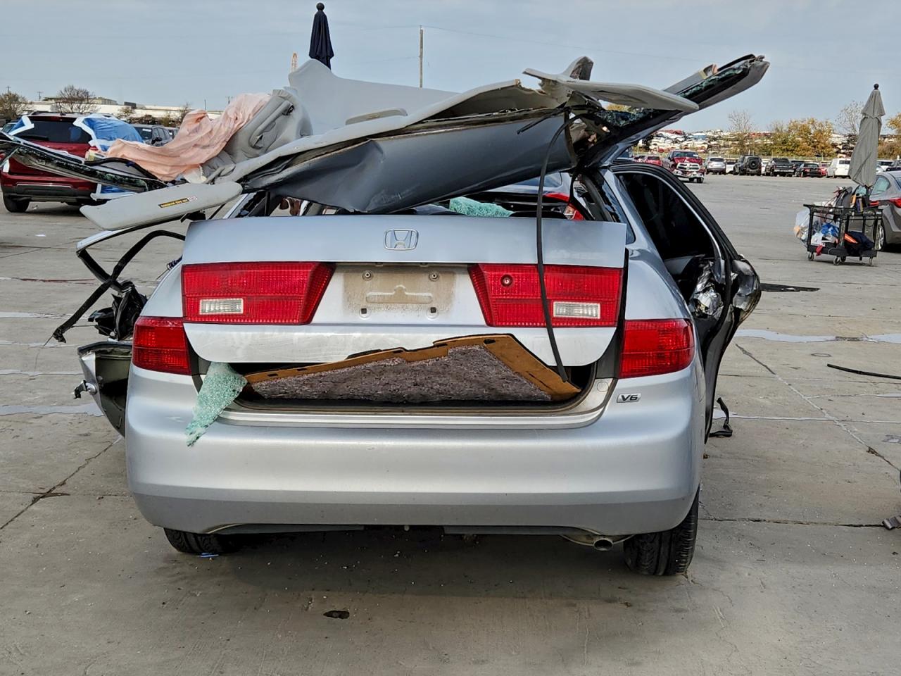 2005 HONDA ACCORD LX photo 16