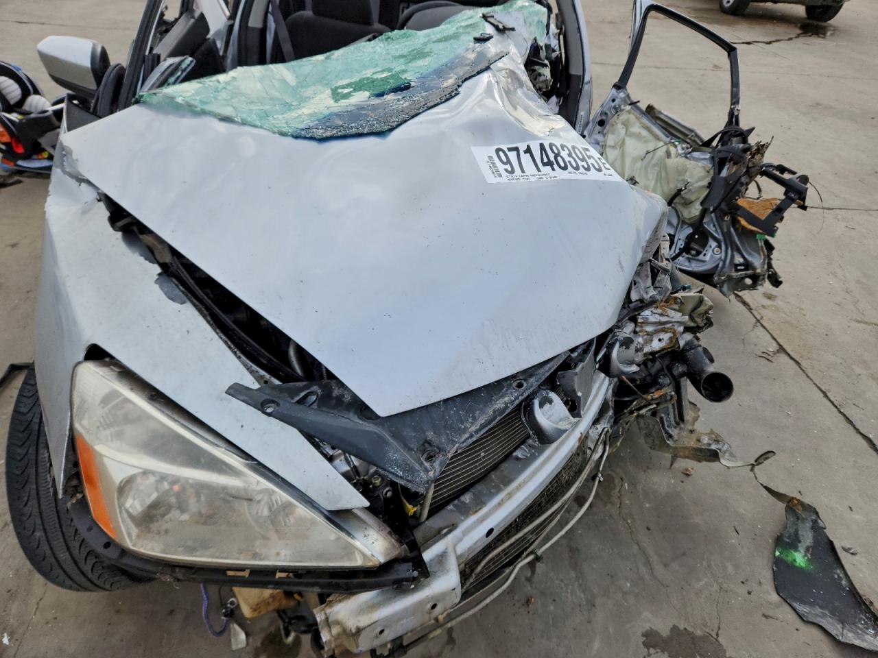 2005 HONDA ACCORD LX photo 31