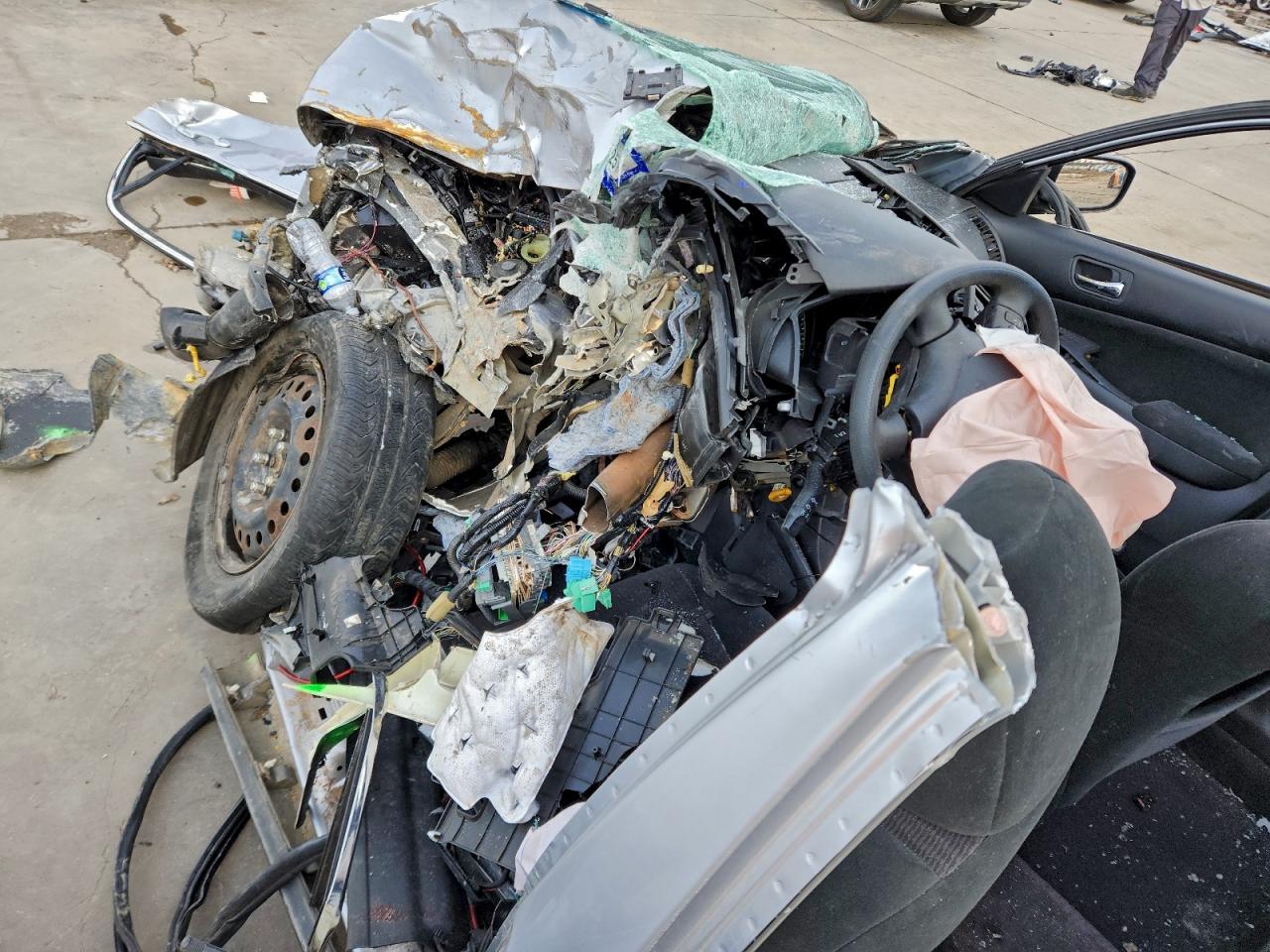 2005 HONDA ACCORD LX photo 22