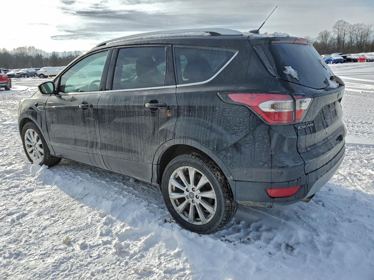 2017 FORD ESCAPE TITANIUM photo 3