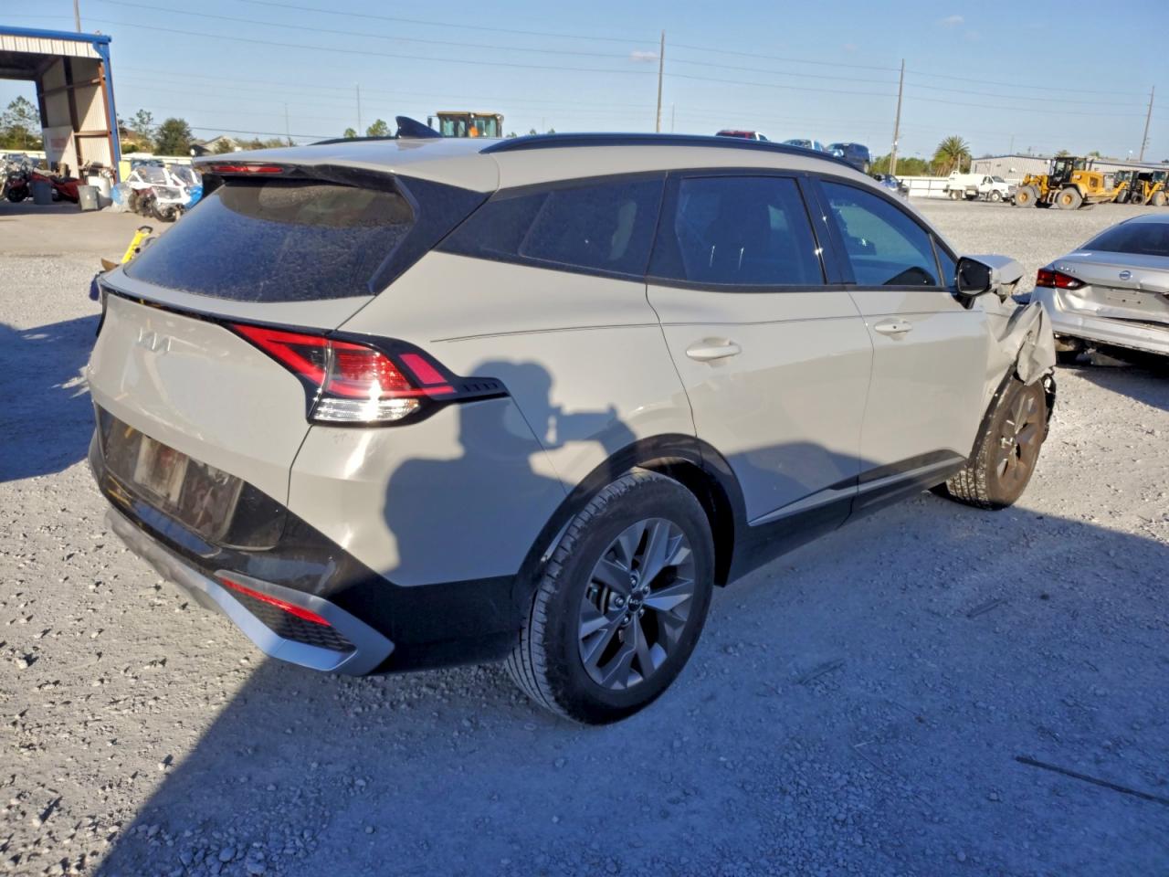 2023 KIA SPORTAGE SX photo 5