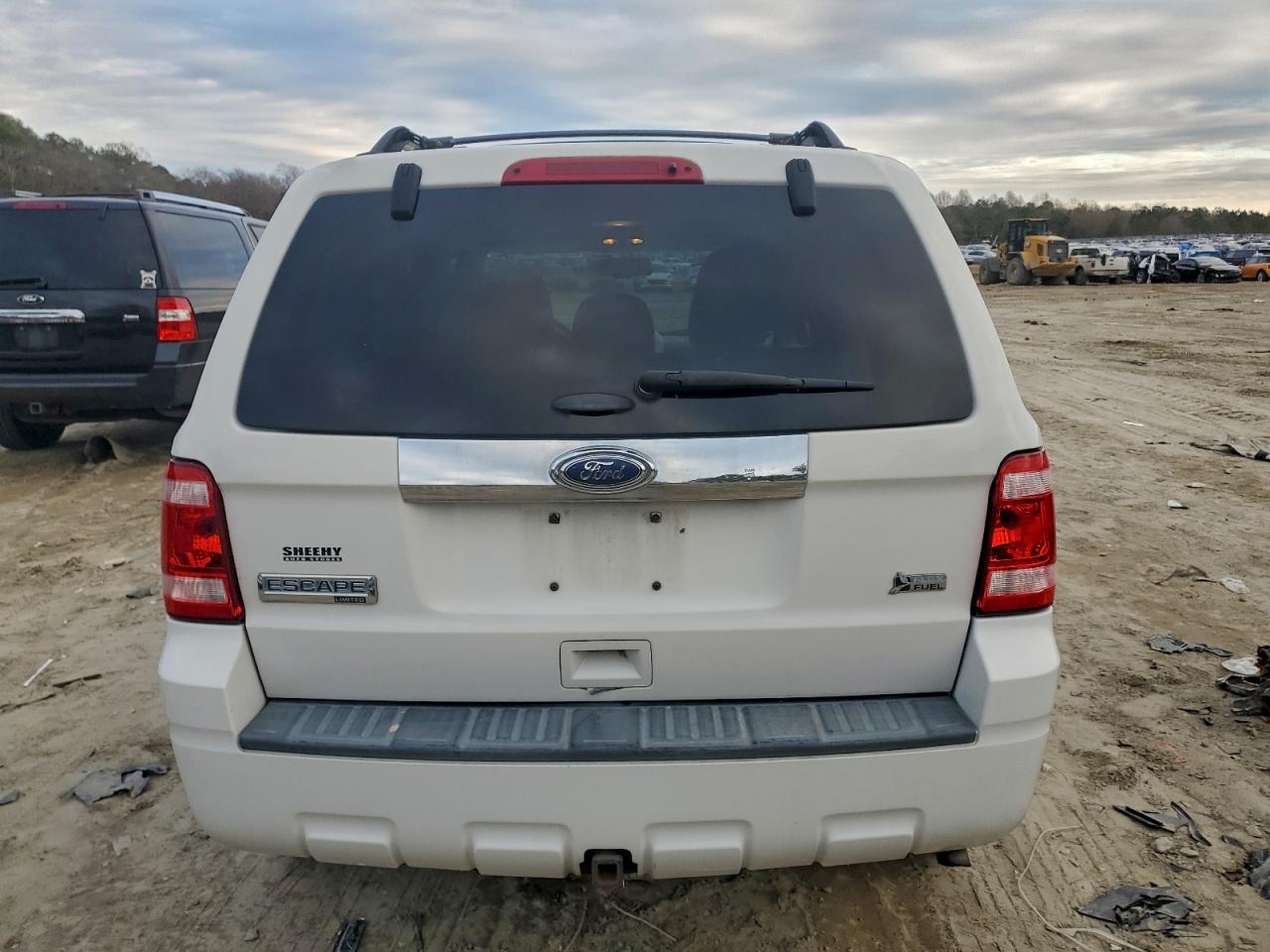 2011 FORD ESCAPE LIMITED photo 6