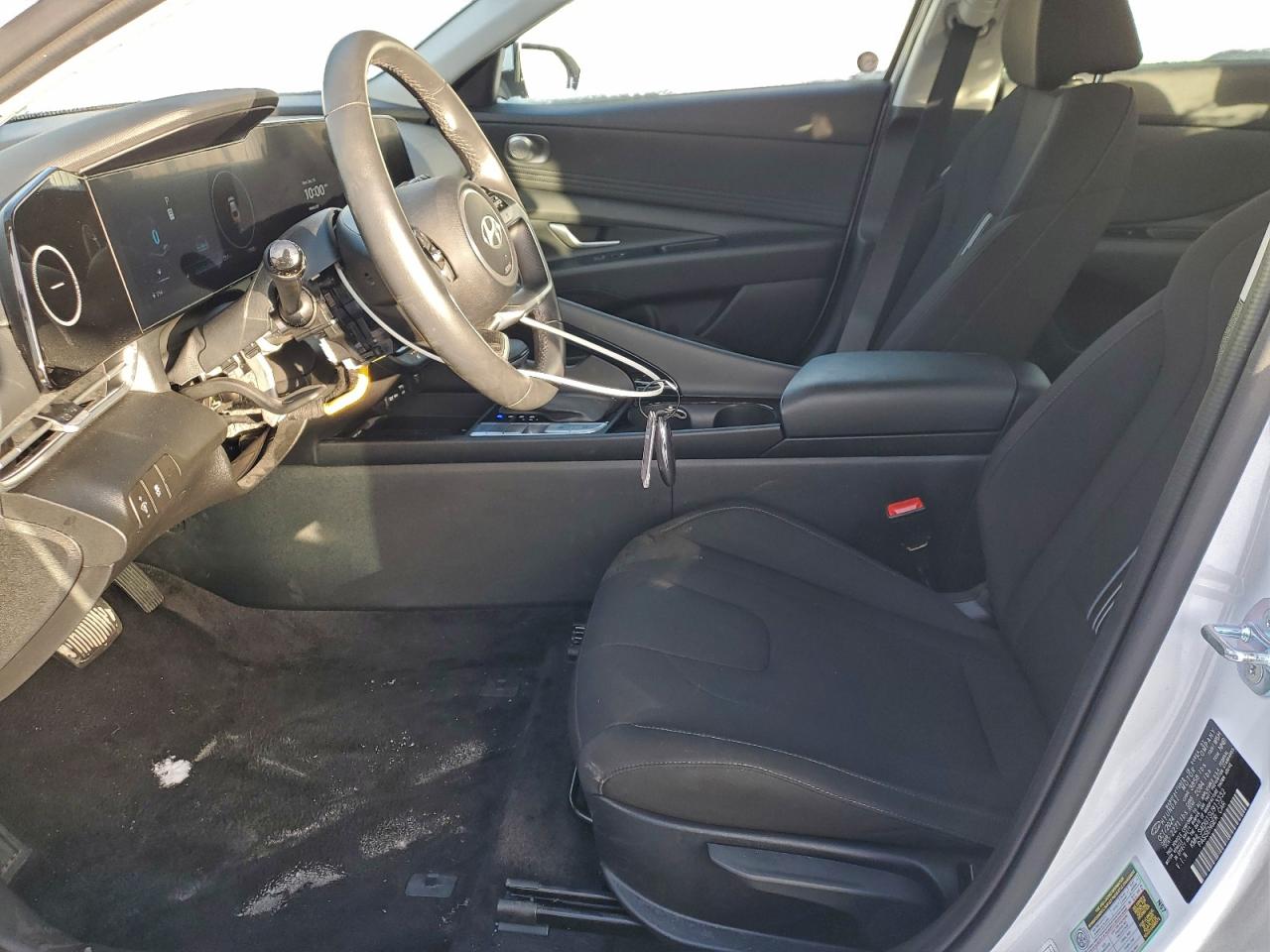 2025 HYUNDAI ELANTRA SEL CONVENIENCE photo 13