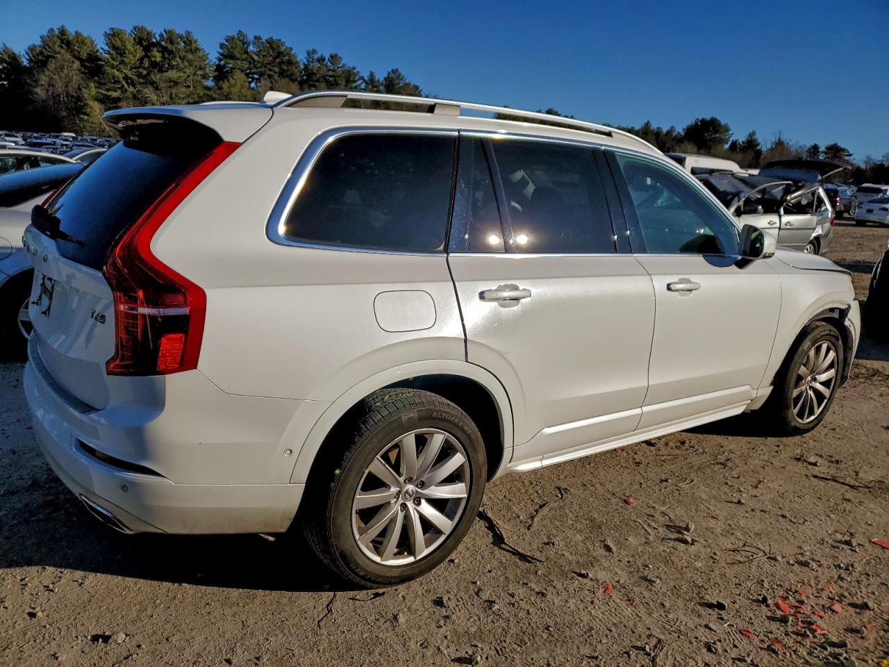 2016 VOLVO XC90 T6 photo 7