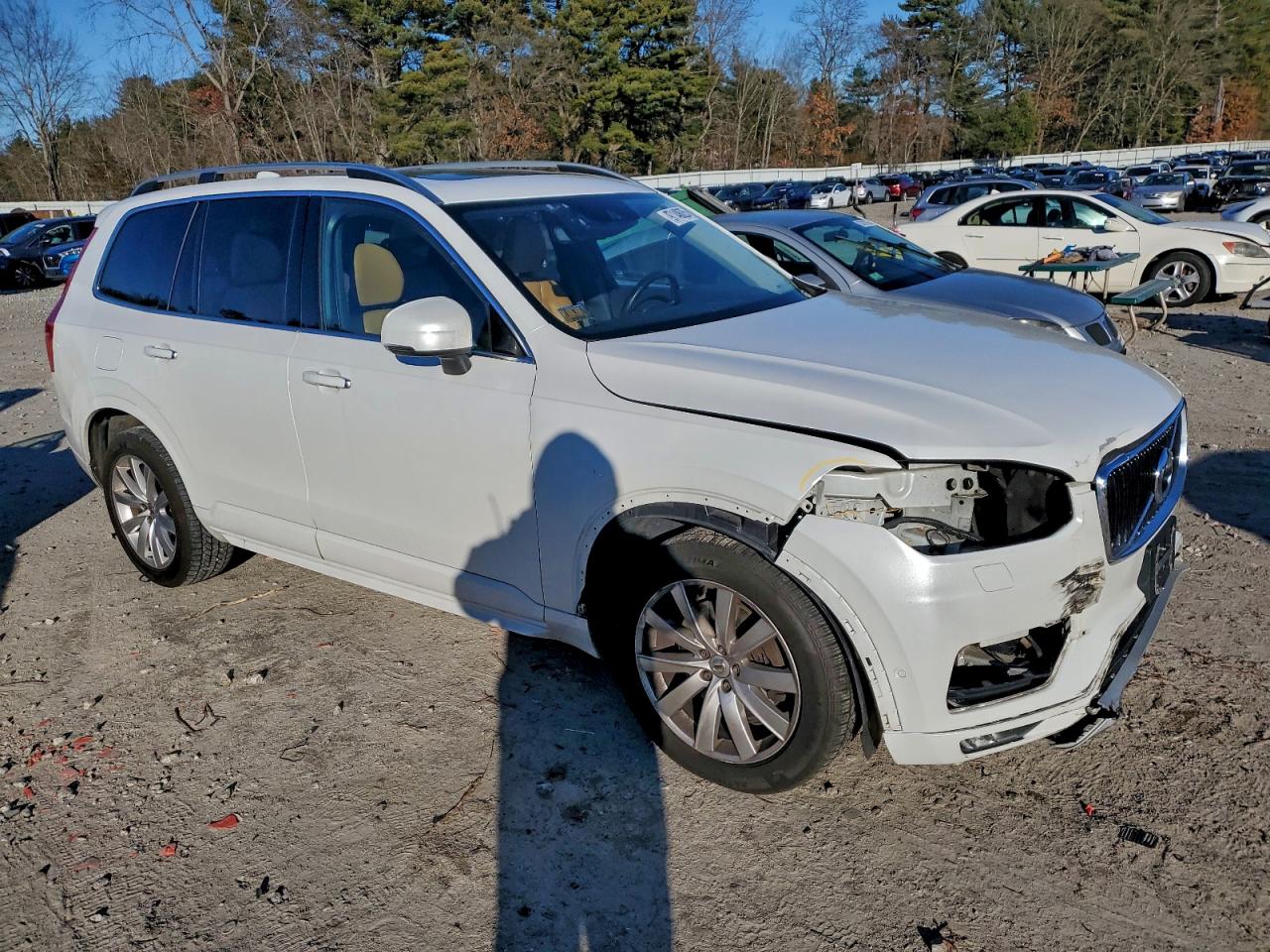2016 VOLVO XC90 T6 photo 10