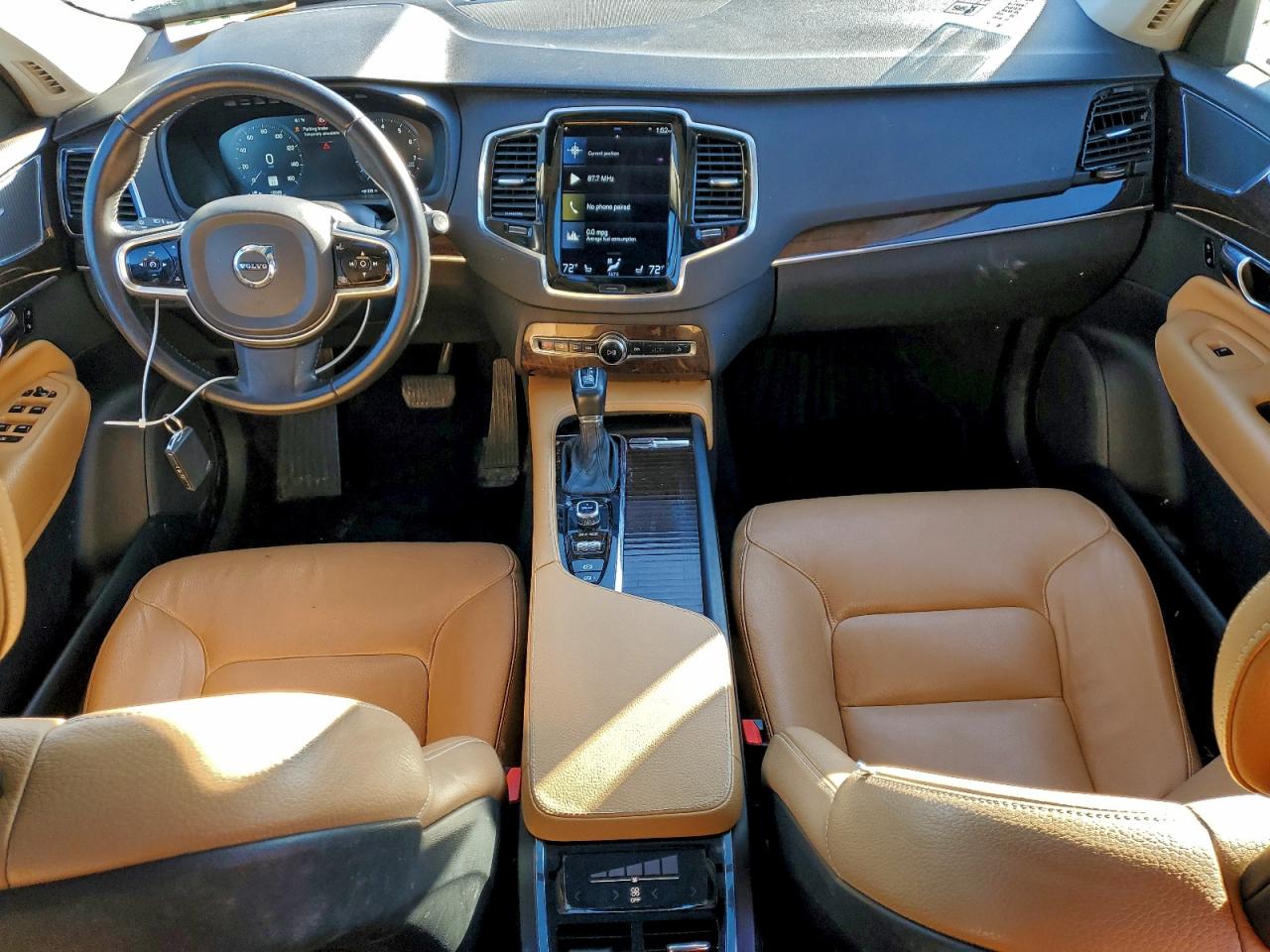 2016 VOLVO XC90 T6 photo 22