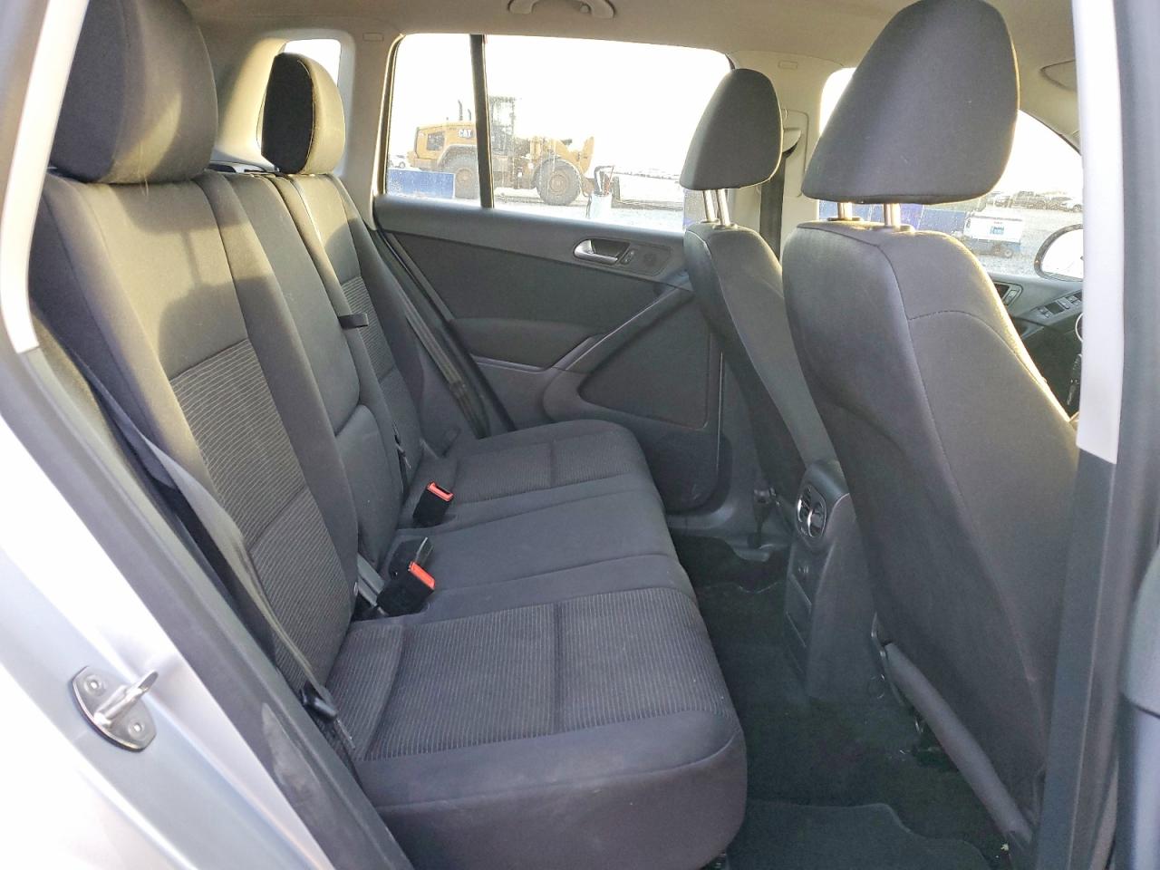 2017 VOLKSWAGEN TIGUAN S photo 31