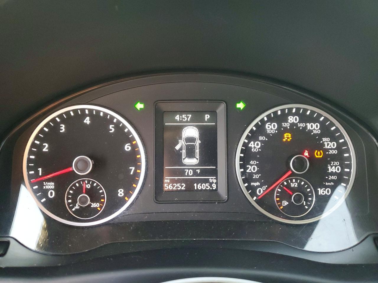 2017 VOLKSWAGEN TIGUAN S photo 25