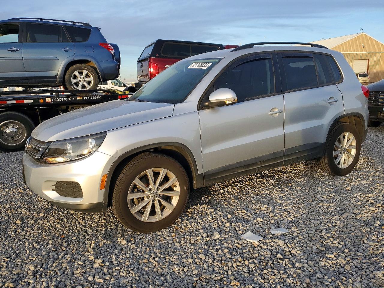 2017 VOLKSWAGEN TIGUAN