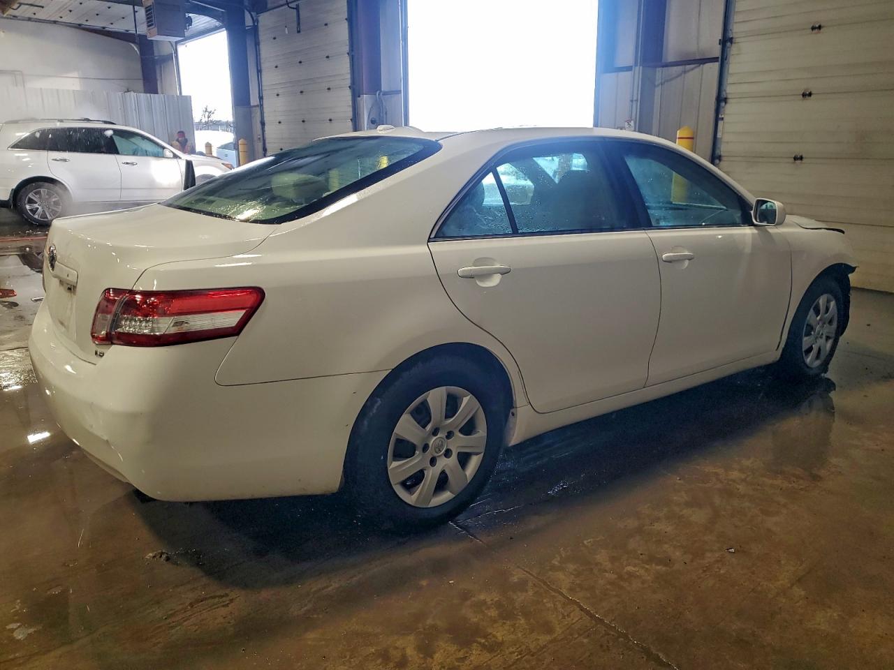 2011 TOYOTA CAMRY BASE photo 7