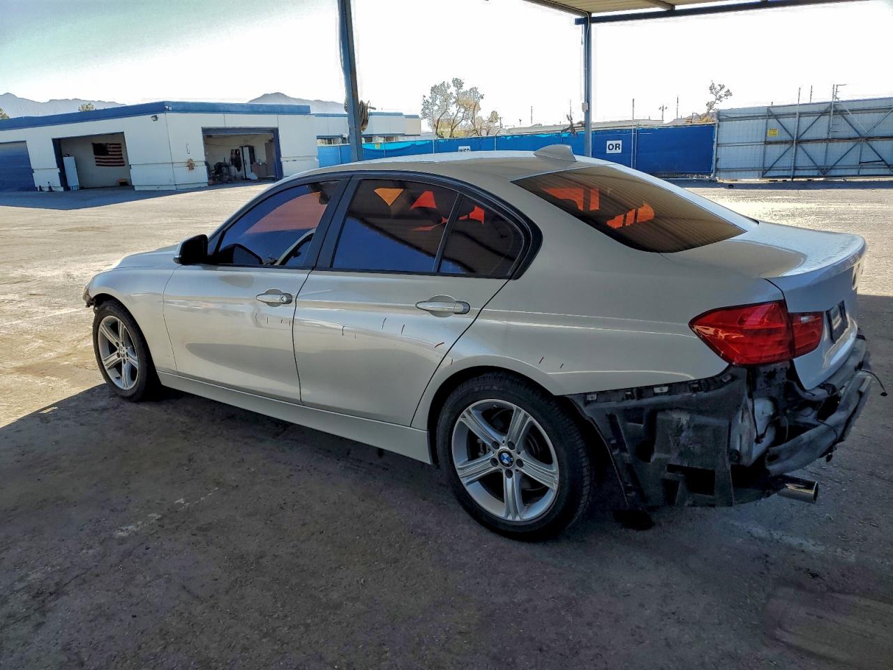 2015 BMW 320 I photo 3