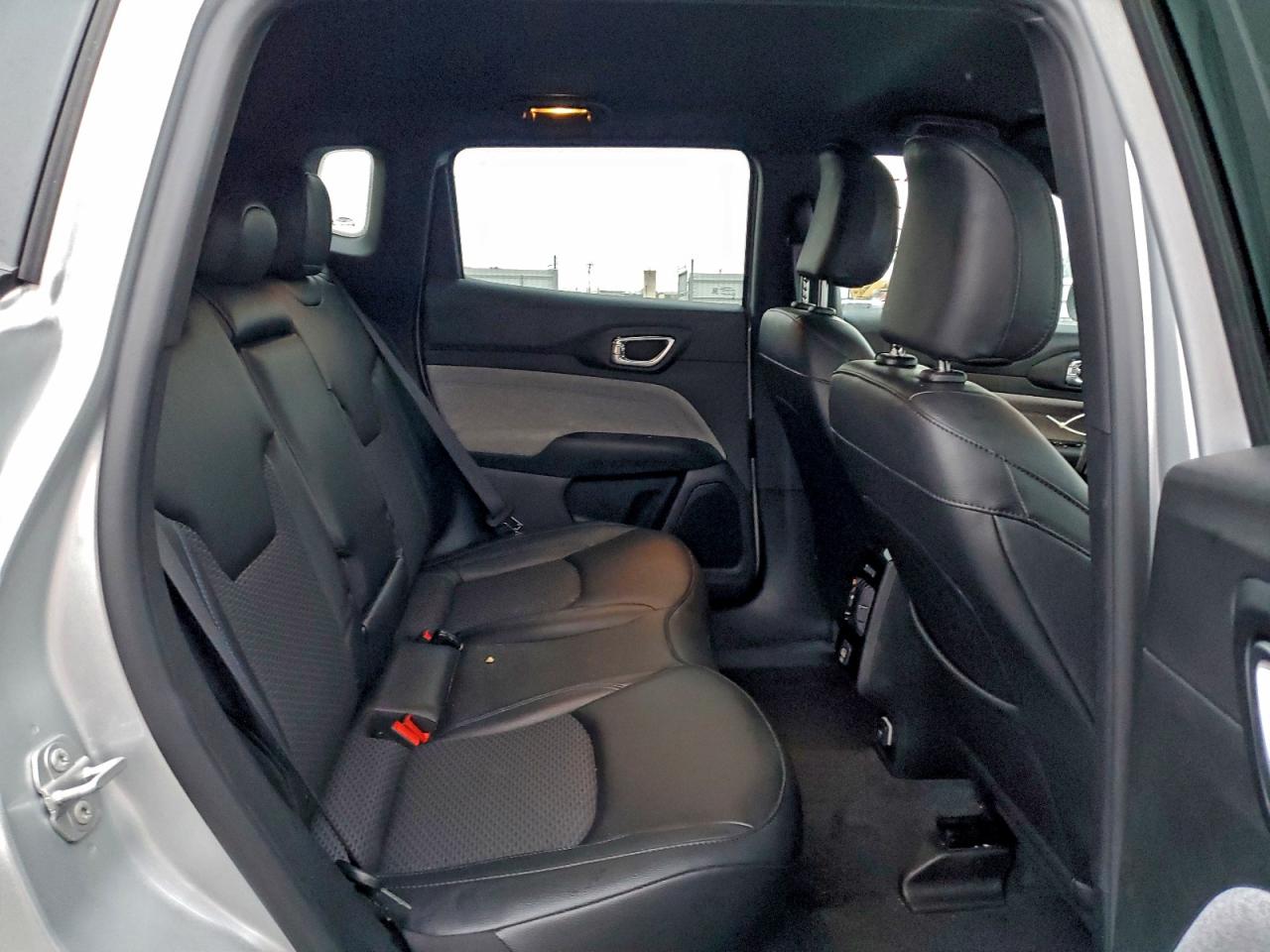 2025 JEEP COMPASS LATITUDE photo 11