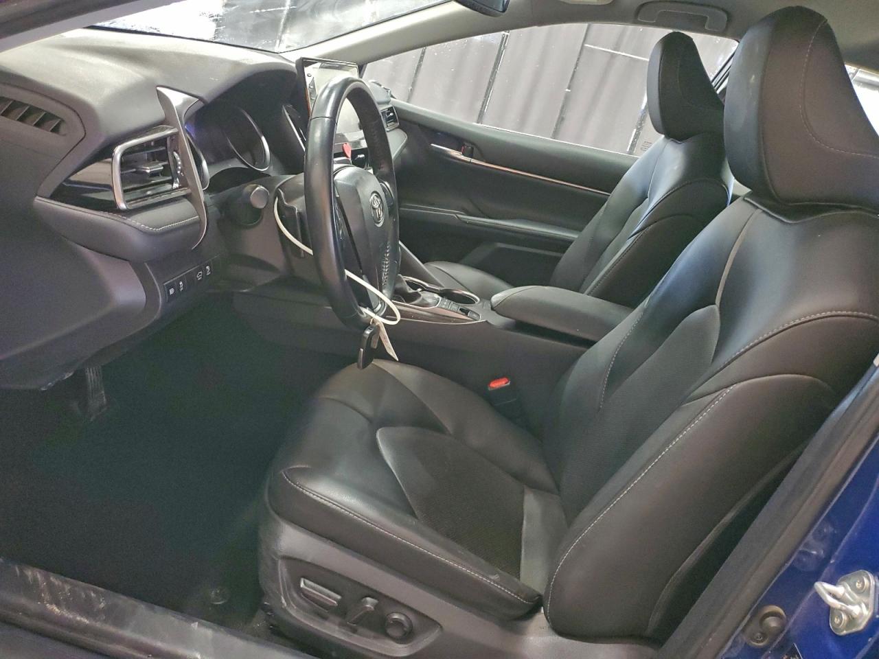 2023 TOYOTA CAMRY XSE photo 13