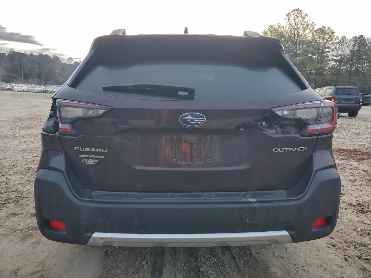 2025 SUBARU OUTBACK LIMITED photo 6