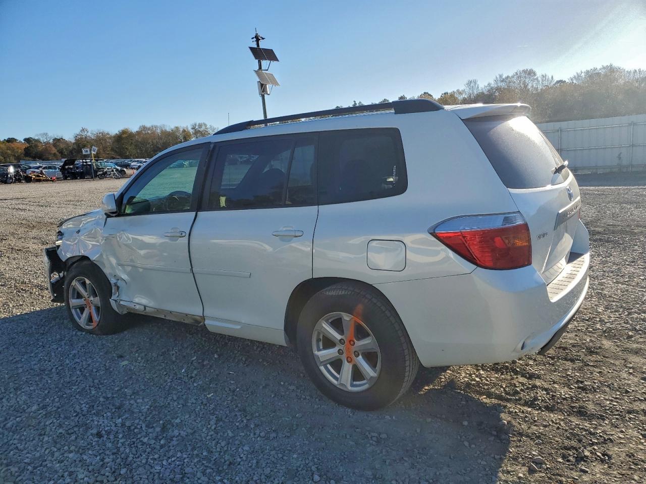 2009 TOYOTA HIGHLANDER photo 3
