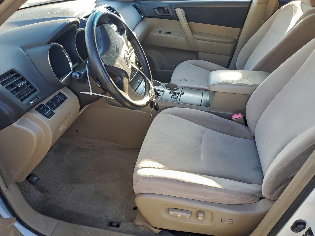 2009 TOYOTA HIGHLANDER photo 13