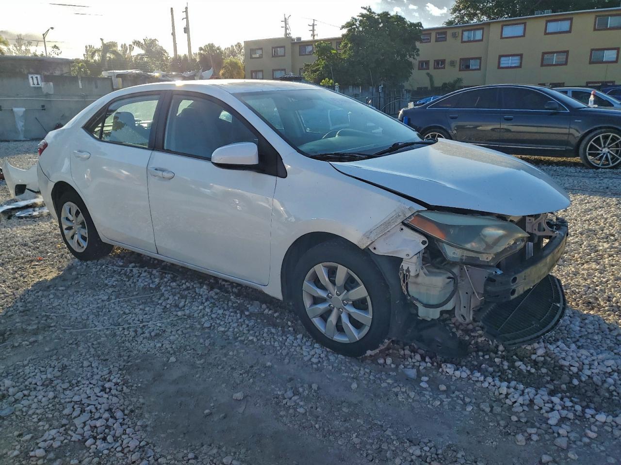 2014 TOYOTA COROLLA L photo 7