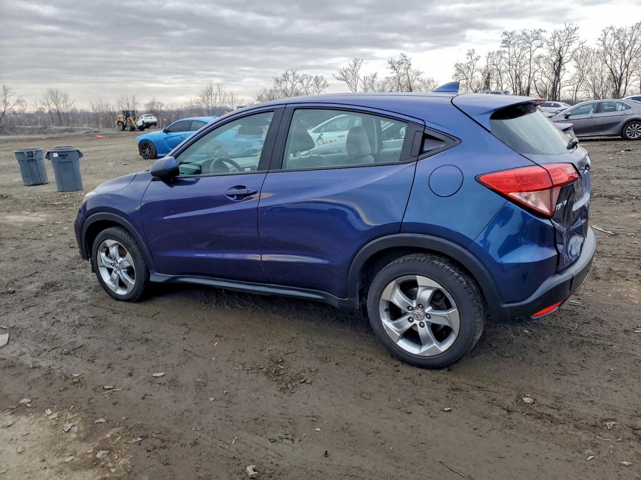 2016 HONDA HR-V LX photo 3