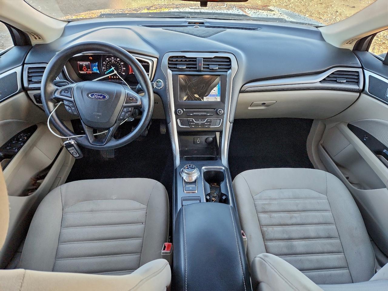 2017 FORD FUSION SE photo 15