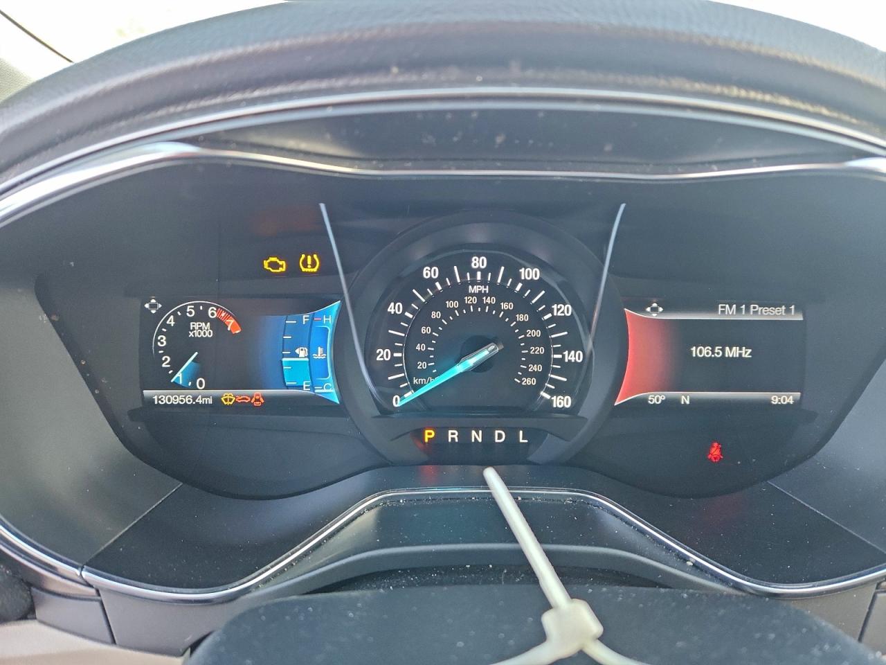 2017 FORD FUSION SE photo 17