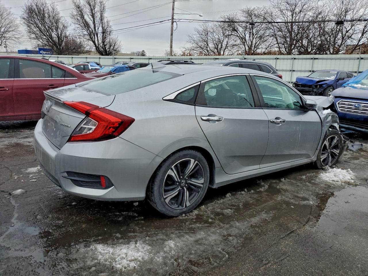 2017 HONDA CIVIC TOURING photo 3