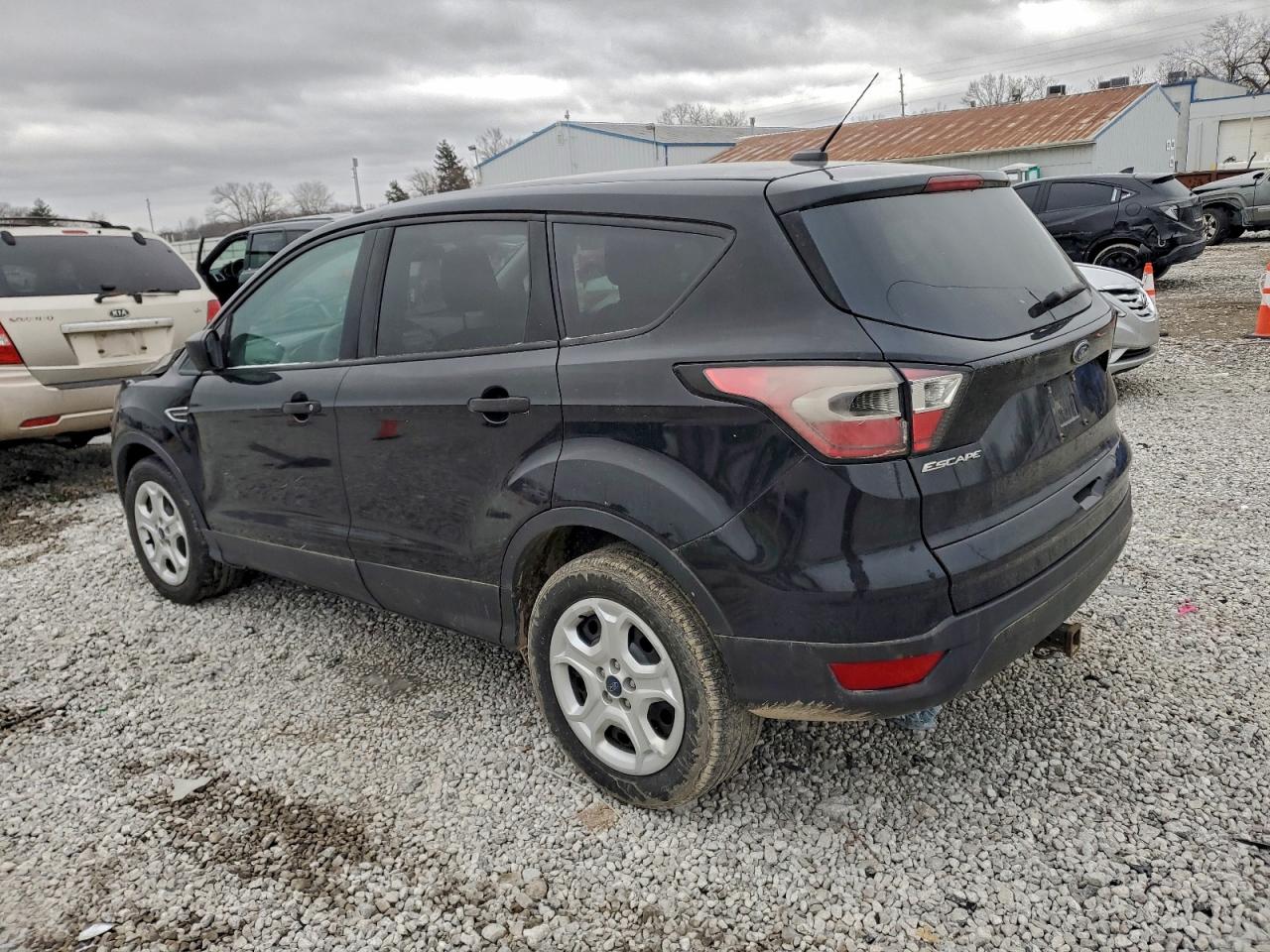 2018 FORD ESCAPE S photo 4