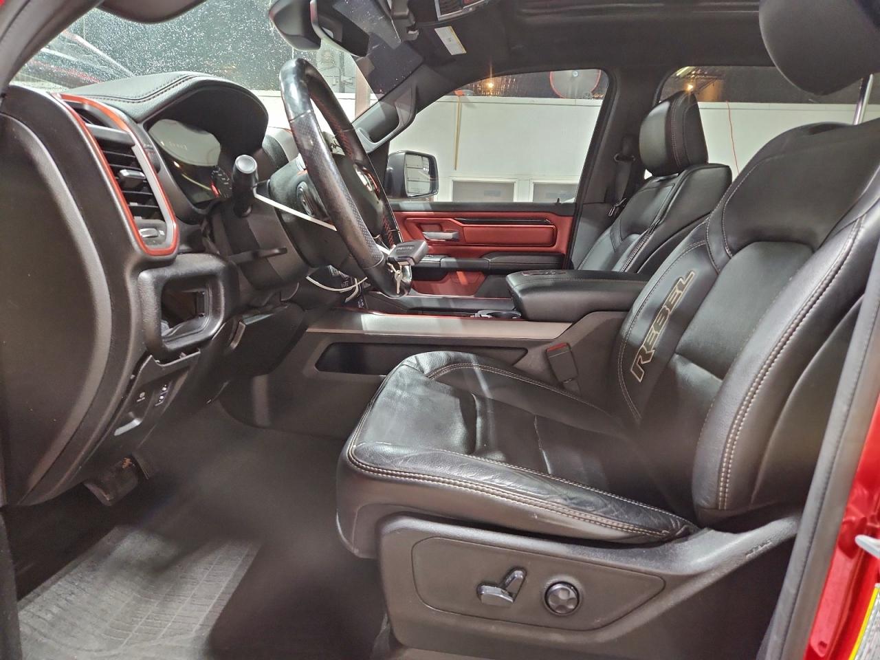 2019 RAM 1500 REBEL photo 13