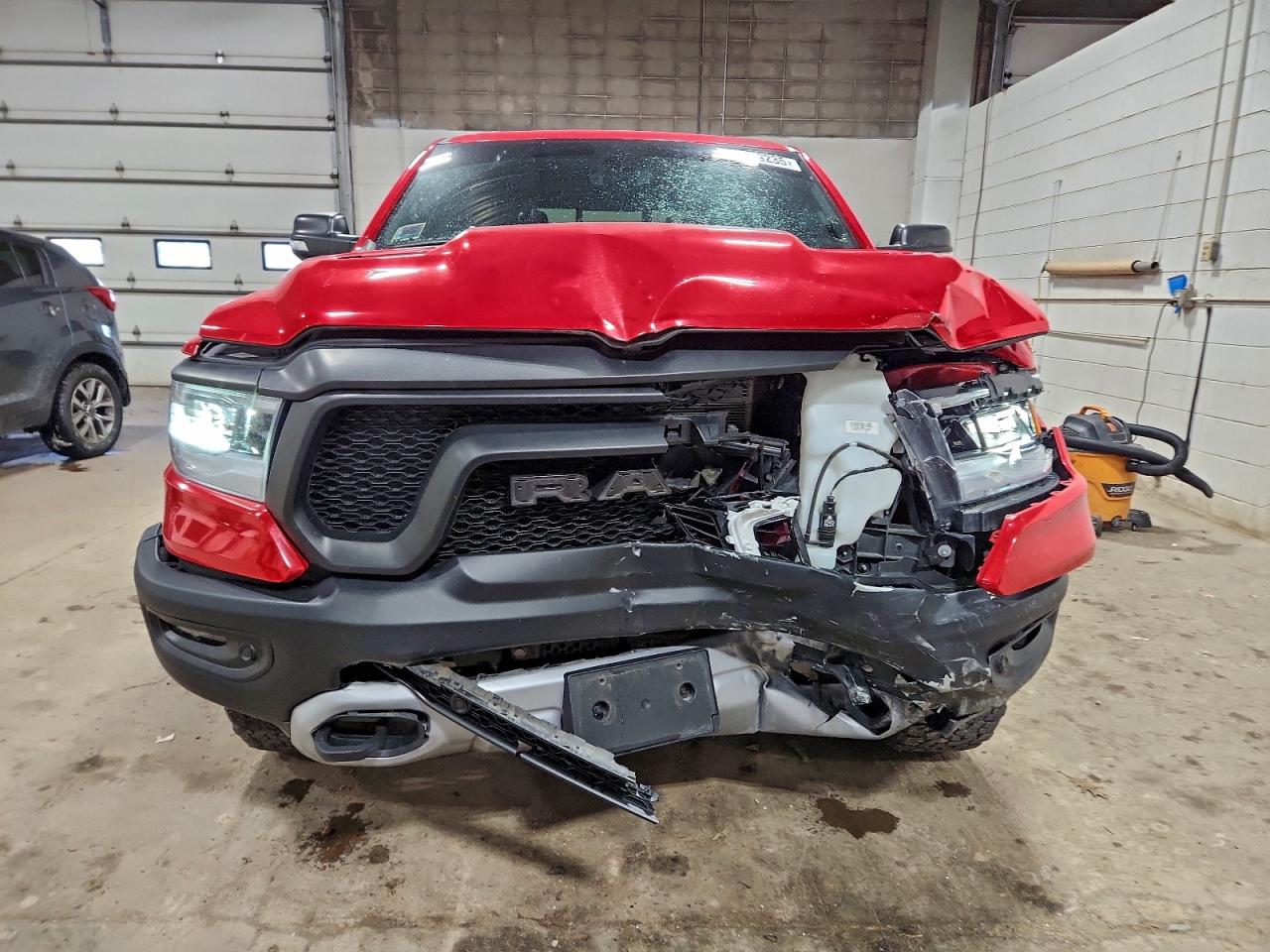 2019 RAM 1500 REBEL photo 9