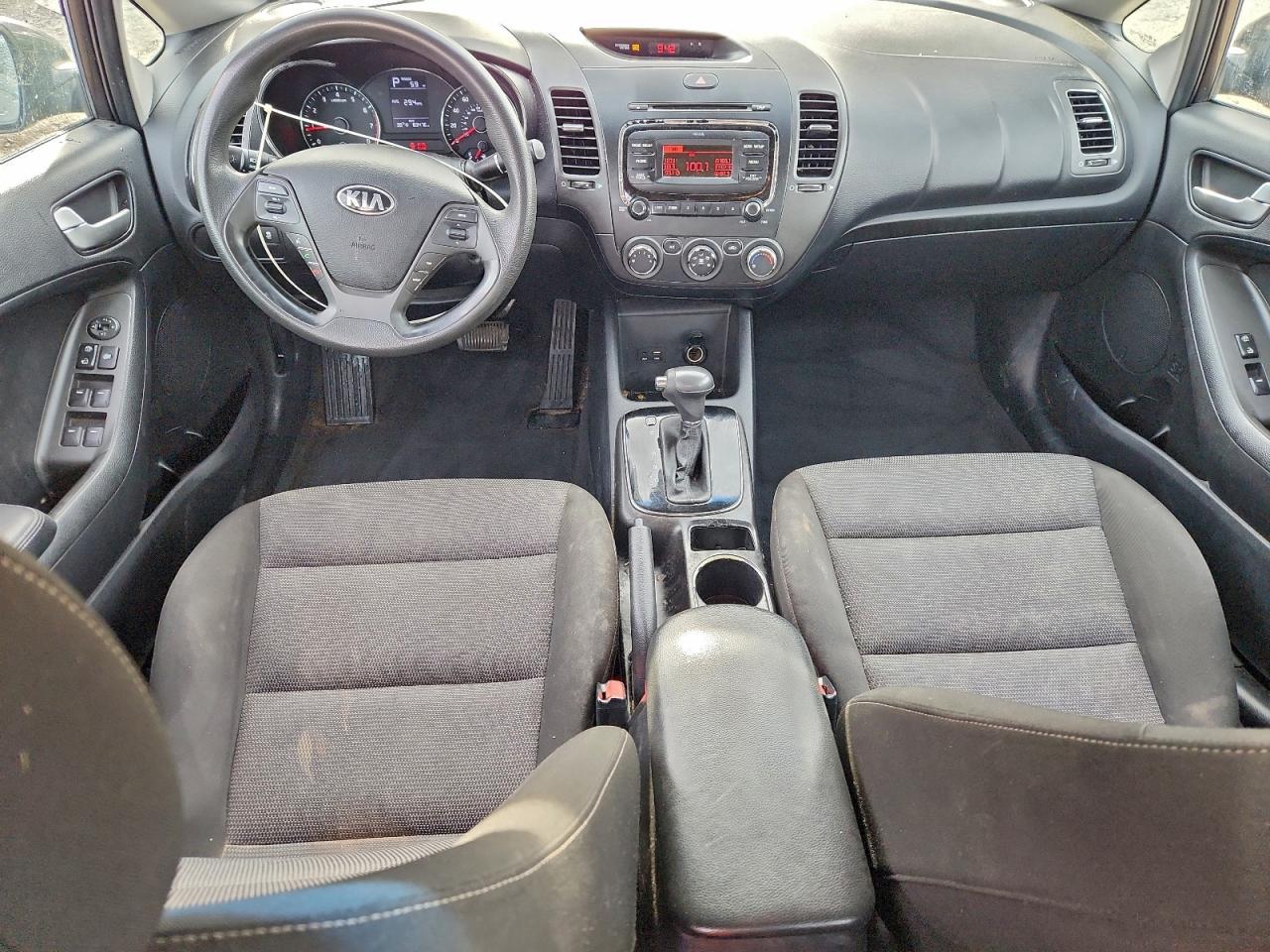 2017 KIA FORTE LX photo 22