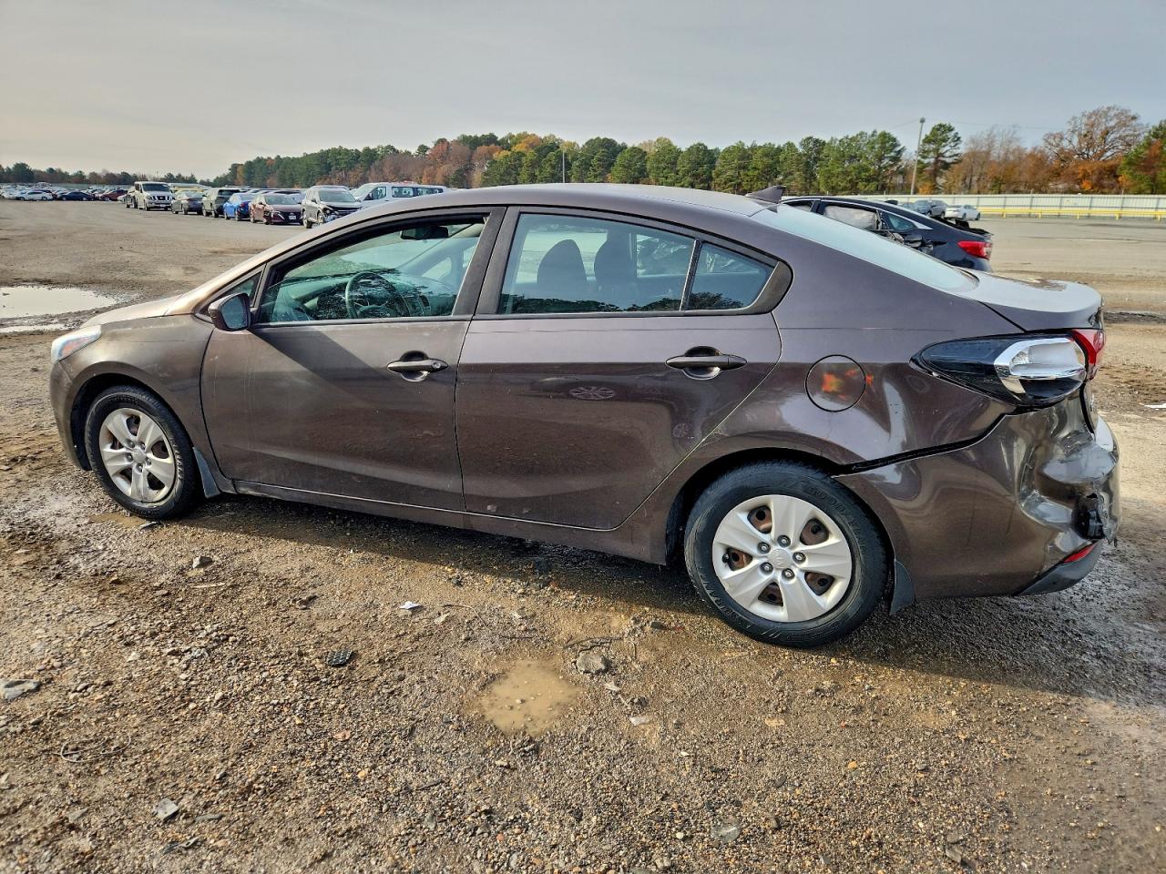 2017 KIA FORTE LX photo 4