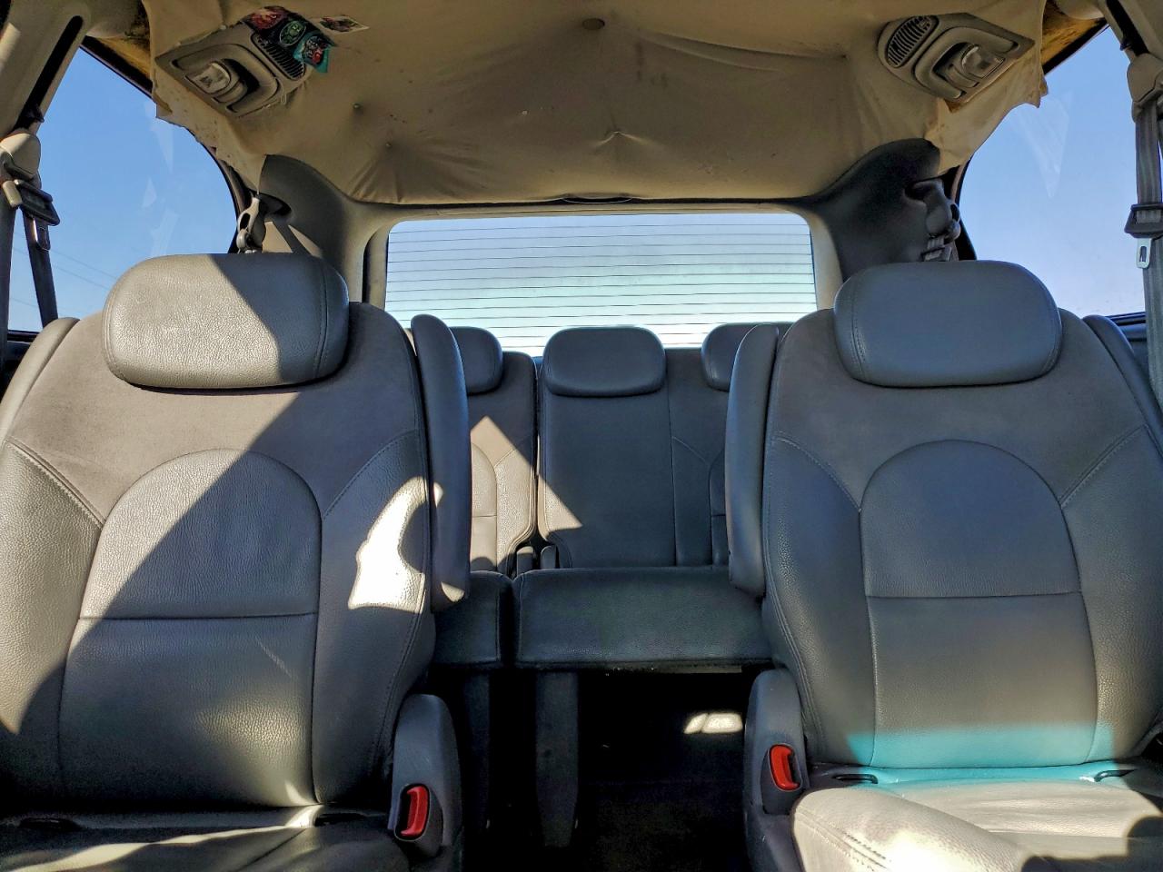 2005 CHRYSLER TOWN & COUNTRY LIMITED photo 19