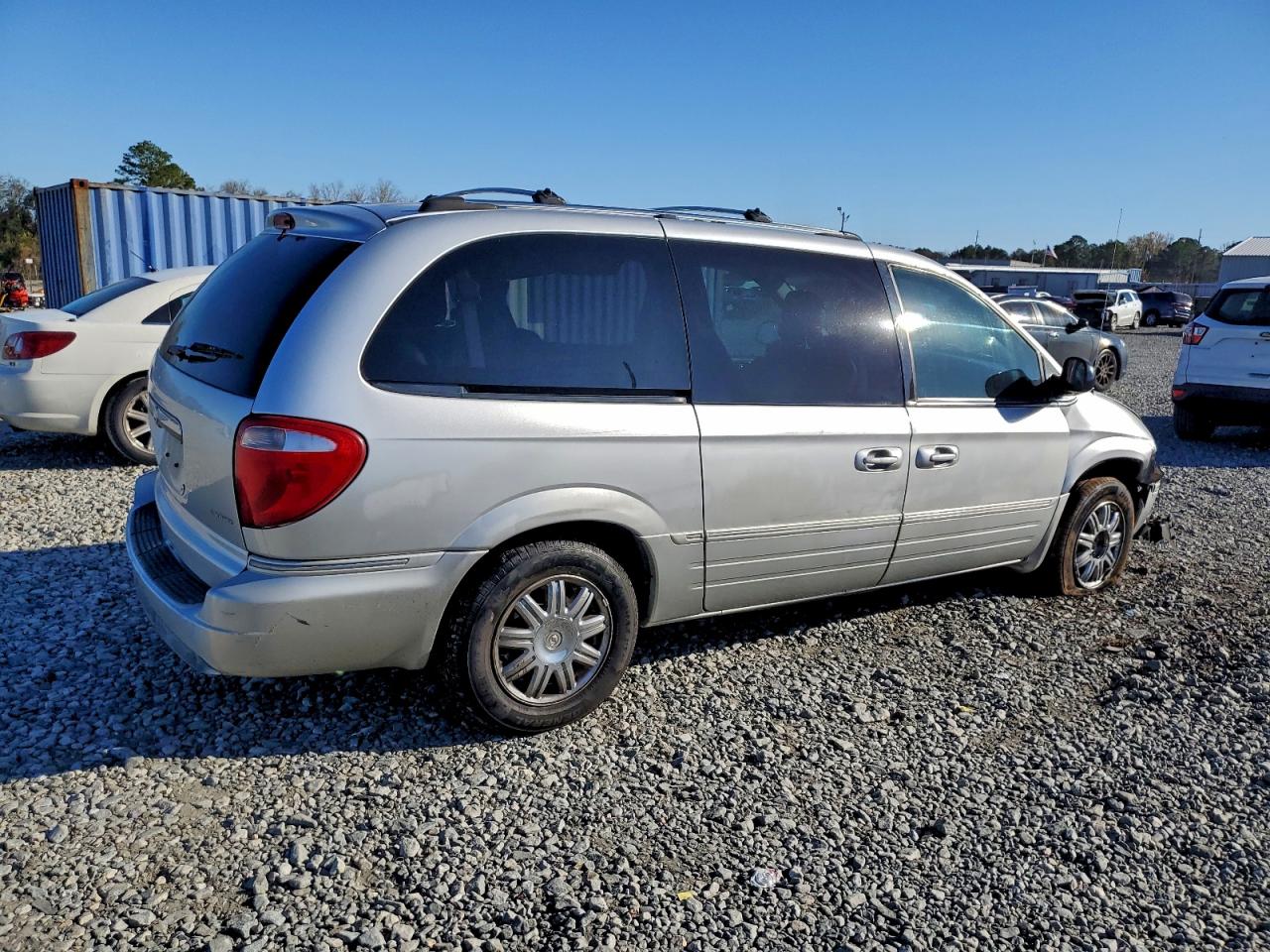 2005 CHRYSLER TOWN & COUNTRY LIMITED photo 5