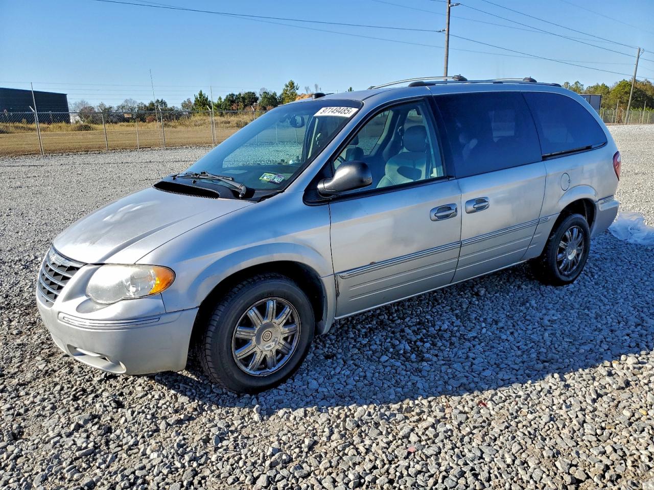 2005 CHRYSLER TOWN & COUNTRY