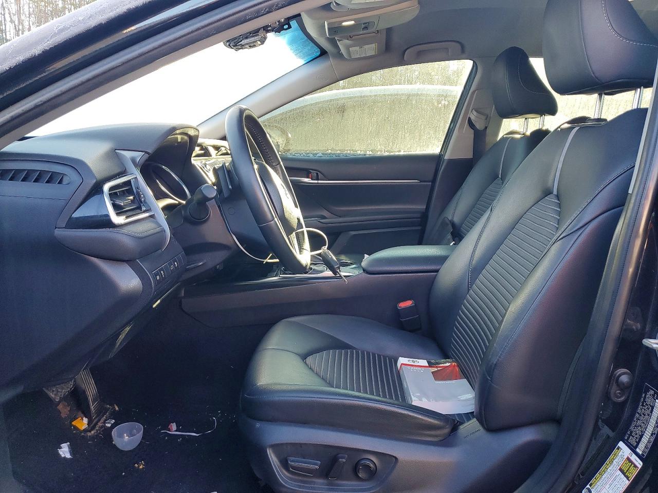 2018 TOYOTA CAMRY L photo 19